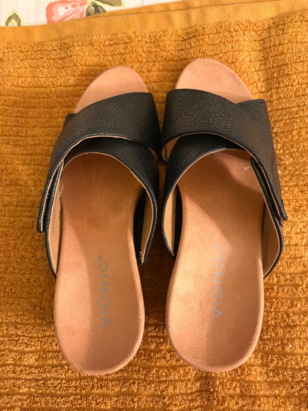 Vionic Shoes - Picture 9 of 10